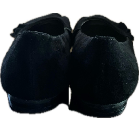 Woman’s suede black shoes ruffle size 6 - Picture 6 of 10